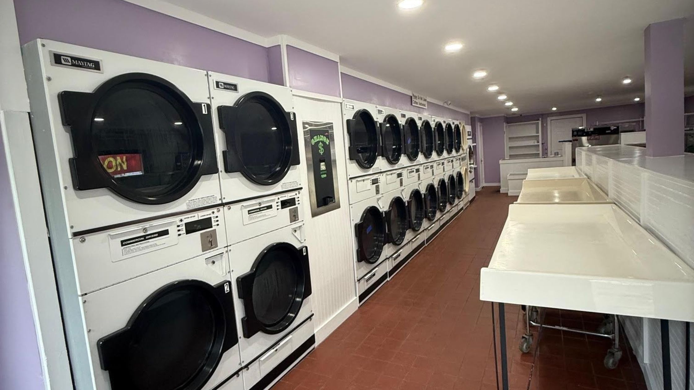 Why Should Residents Choose the Best Laundry Company in Manville RI?